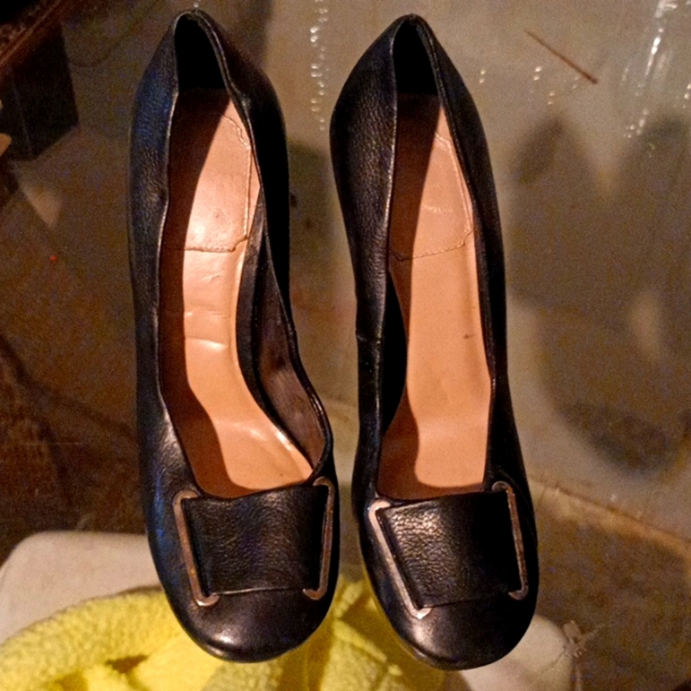 CHRISTIAN DIOR